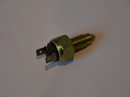 Reversing switch - Gearbox to reversing lights. Beta