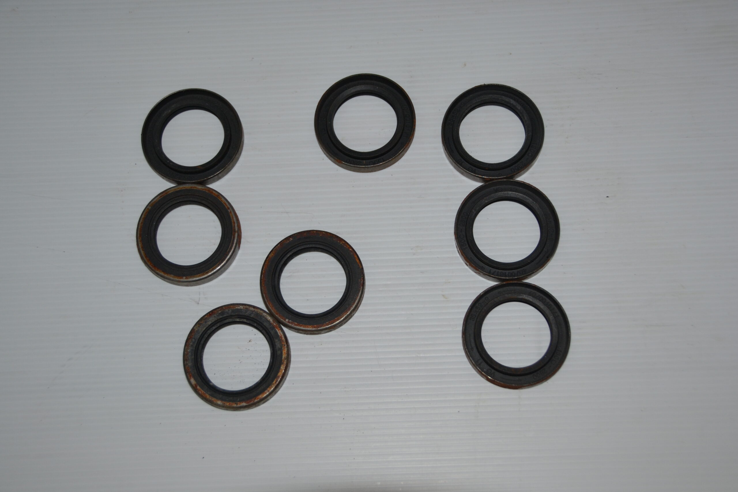 Oil Seal - axle shaft, gearbox engine side. Beta