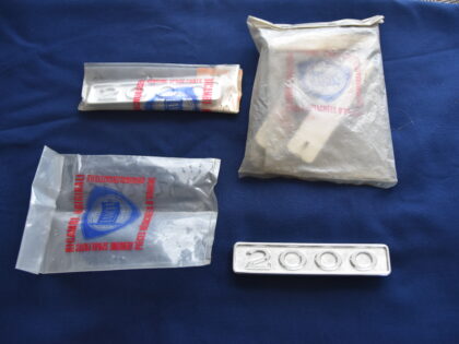 Badge - '2000' New. Lancia 2000 sedan.